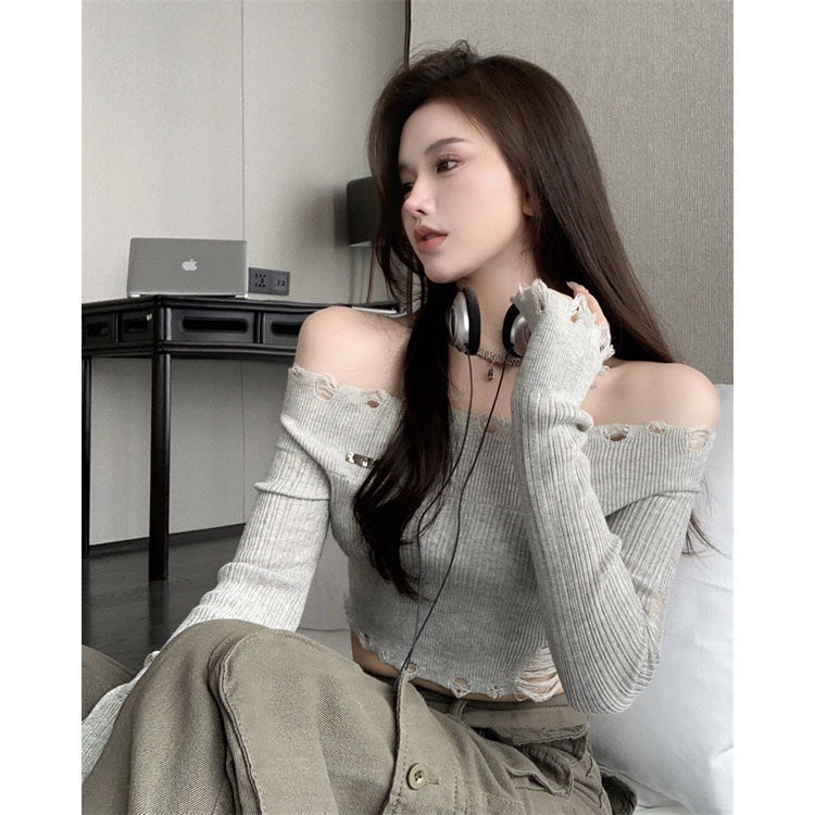 เสื้อถัก เปิดไหล่ข้างเดียว แขนยาว เอวสูง โชว์สะดือ