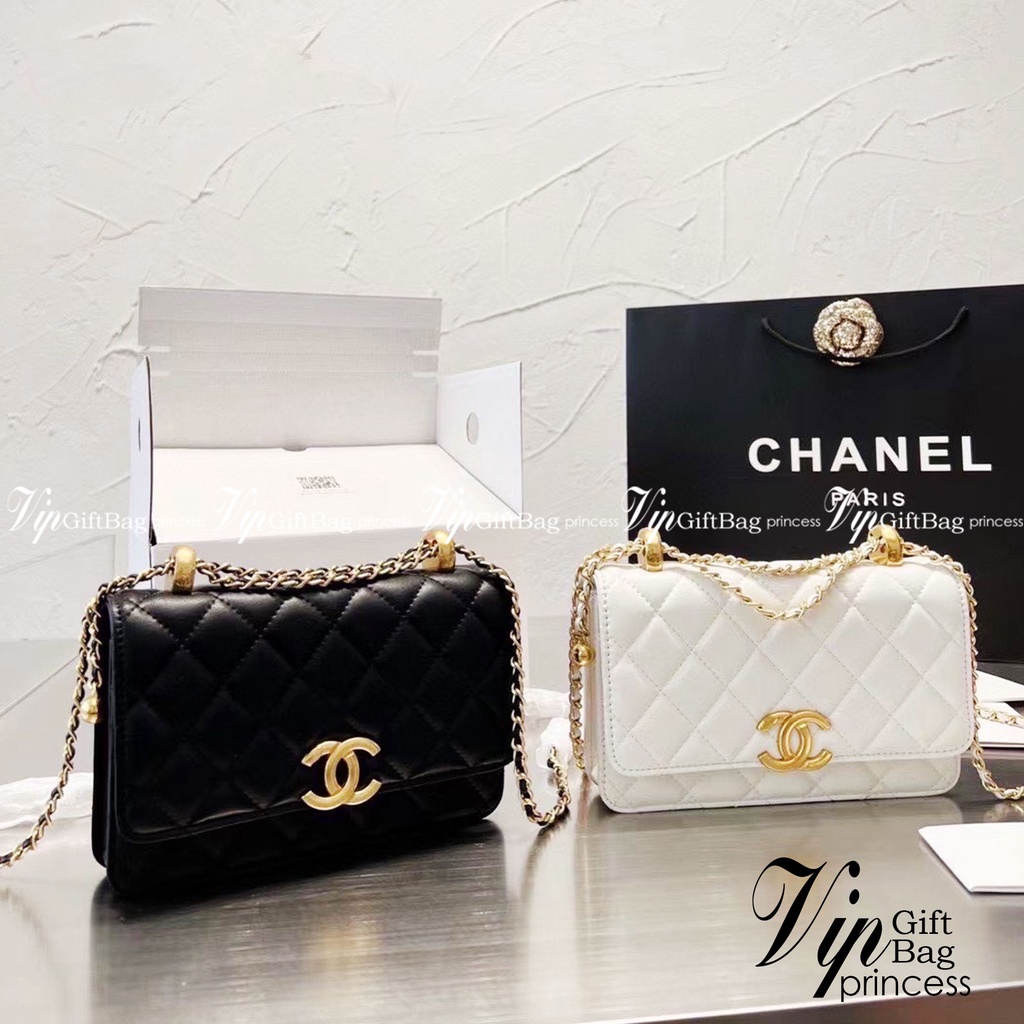 Chanel flap bag / Chanel Woc with Adjustable Ball Chain ปังไม่ไหว woc ทรงที่สาวๆควรมีติดไว้ได้ใช้แน่นอนค่ะ