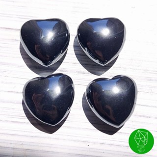 แร่เฮมาไทต์ขัดมันทรงหัวใจ Hematite Hearts