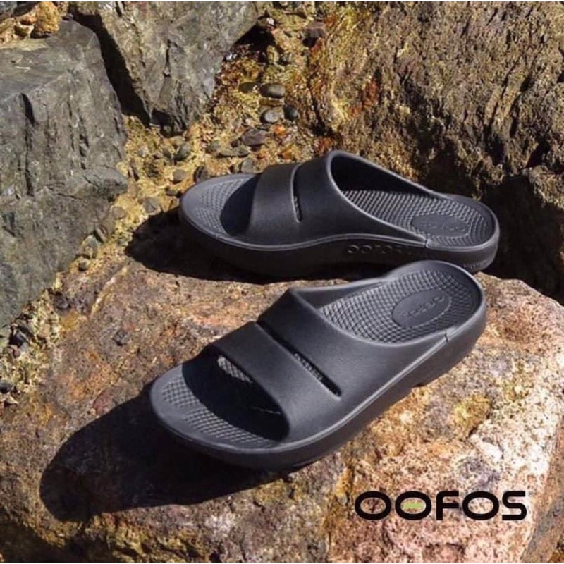รองเท้าแตะ oofos ส่งออกแท้ (โลโก้เงินที่คิดถึง)