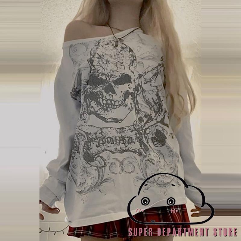 Super- เสื้อยืดแขนยาว เปิดไหล่ พิมพ์ลายหัวกะโหลก สไตล์แฟรี่ แฟชั่นสําหรับผู้หญิง Y2K