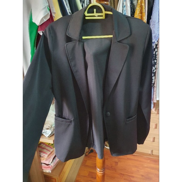 ส่งต่อเสื้อblazer สูทสีดำ