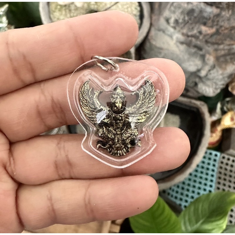 จี้เลี่ยมใส พญาครุฑ กันน้ำ ผ่านพิธีปลุกจากวัดแล้ว