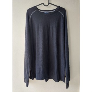 เสื้อยืดแขนยาว สีดำ ผ้าถักโปร่งๆ ไม่หนา