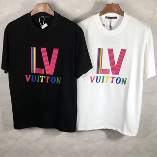 LOUIS VUITTON LV RAINBOW EMBROIDERED LOGO COTTON T-SHIRT เสื้อยืดคอกลมแขนสั้น แบรนด์หลุยส์วิตตอง แอลวี ปักสีรุ้ง