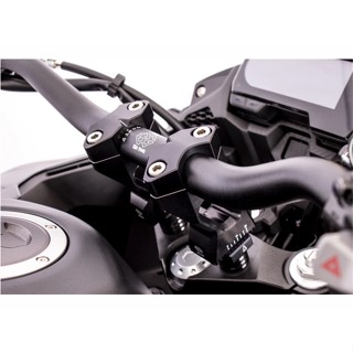 ตุ๊กตาแฮนด์ Gilles Tooling 2DGT adjustable handlebar risers with mounting kit honda cb500x 2019-2022 แท้นำเข้า