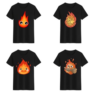 เสื้อยืดคอกลม พิมพ์ลาย Mingyuan Calcifer Baby Fire Water น่ารัก สําหรับผู้ชาย และผู้หญิง มีสีดํา สีขาว