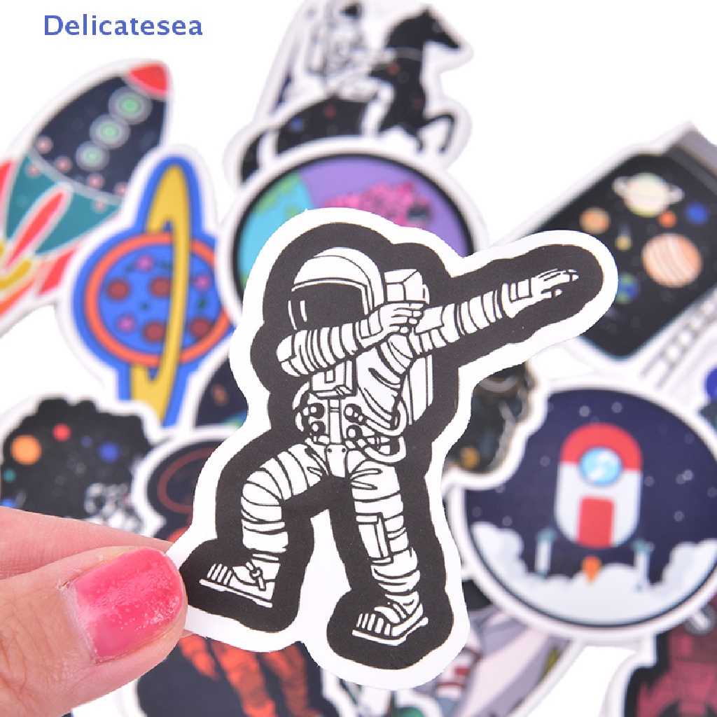 [Delicatesea] สติกเกอร์ ลายนักบินอวกาศ สําหรับติดตกแต่งสเก็ตบอร์ด แล็ปท็อป กระเป๋าเดินทาง 50 ชิ้น