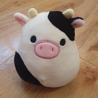 Squishmallows Connor Cow ตุ๊กตาวัว แบบนิ่ม สูง 5 นิ้ว สีดํา สีขาว