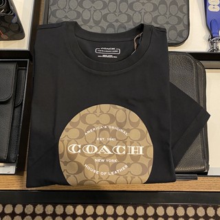 Coach เสื้อยืดแขนสั้น ผ้าฝ้าย พิมพ์ลาย สไตล์คลาสสิก สําหรับผู้ชาย