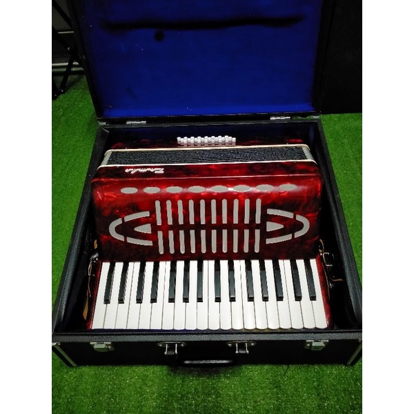 แอ๊คคอเดี้ยนTombo Made in Japan