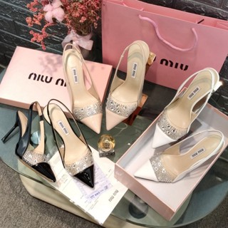 MiuMIUรองเท้าส้นสูง8.5ซม.หัวแหลมใส่สบายสไตล์คลาสสิกแฟชั่นสําหรับผู้หญิง