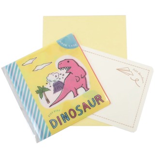 Petit Bonheur Mask Case &amp; Card from Japan การ์ดพร้อมซองพลาสติกใส่มาสก์ แบบ Dinosaur สีเหลือง มาพร้อมซอง