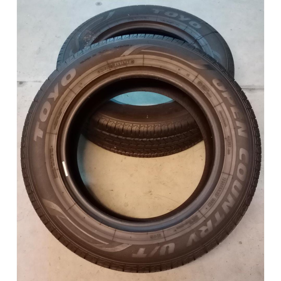 TYRE 225/65R17 TOYO OPEN COUNTER U/T YR 2017 1 ชิ้น (ใช้แล้ว)