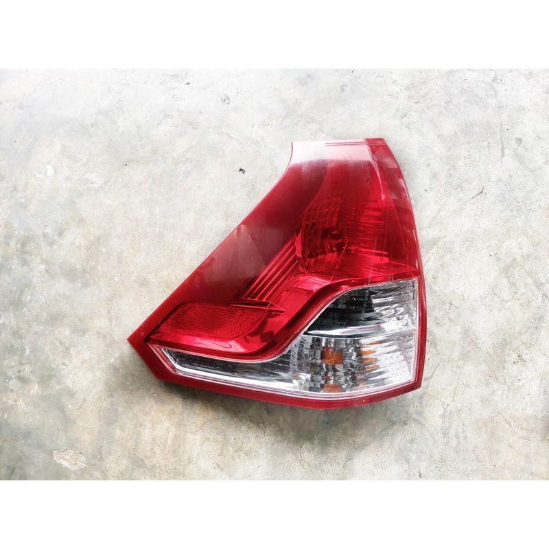 ของเเท้!!  ไฟท้าย crv g4 ไฟท้าย crv gen4 ไฟท้าย crv 2013-2017