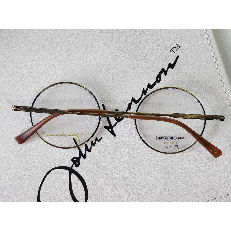 กรอบแว่นตา John Lennonแท้