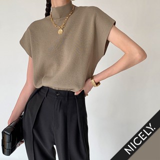 NICELY.【69】เสื้อแฟชั่นถักไหมพรม แขนกุด คอสูง ทรวงหลวม ใส่สบาย ไหล่กว้าง เสื้อคอปีน สไตล์เกาหลี สำหรับผู้หญิง