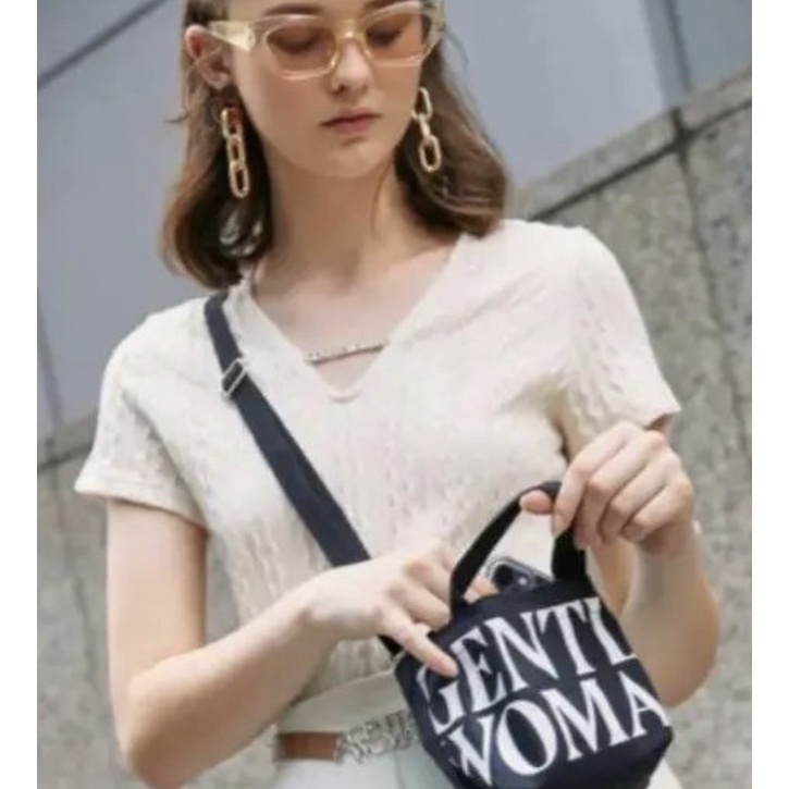 ส่งต่อ เสื้อ crop Gentlewoman ไหมพรม ตัวแรร์ 🤎