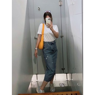 กระโปรงยีนส์เอวสูงทรงดินสอ SLIT HEM DENIM PENCIL SKIRTS