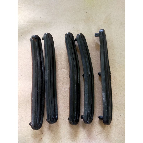 ยางกันลายบังโคลนหน้า Yamaha YL1 YG1 YF1 YGS1 YG5 YL2