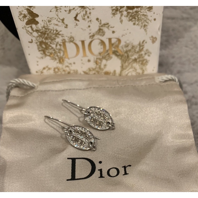 ต่างหู Dior แท้💯สภาพสวยมาก