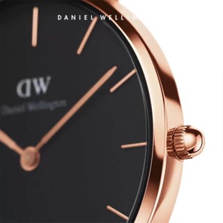 นาฬิกาdw นาฬิกาผู้หญิง นาฬิกาข้อมือผู้หญิง Classic Petite 32 mm พร้อมกำไล สินค้าพร้อมส่งจากไทยโดยตรง 2-3วันถึงมือแน่นอน