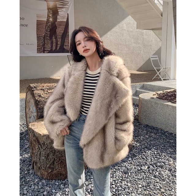[กรอกโค้ด JMTACWN ลดเพิ่ม!! ](พร้อมส่ง!) เสื้อโค้ทขนเฟอร์เกาหลี Fox faux fur ขนเฟอร์สวย ปกใหญ่ งานดีมากก ใส่คลุมสวยมากๆ