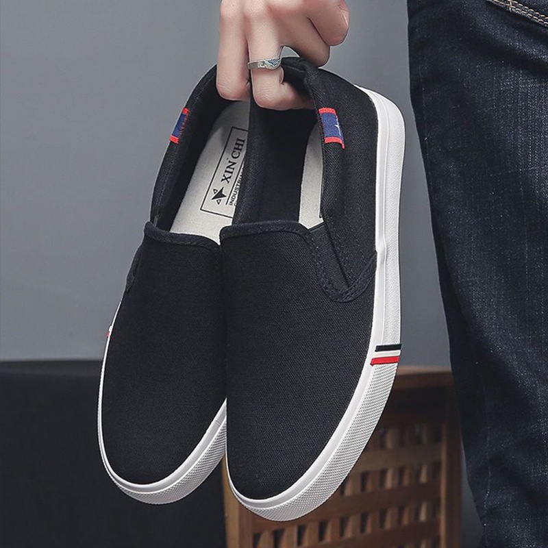 รองเท้าผ้าใบลำลองชาย พื้นเรียบ น้ำหนักเบา ใส่สบาย ไซส์ 39-44