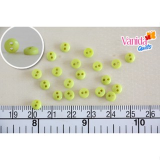 กระดุมกลมจิ๋วสีเขียวอ่อน ขนาด 5 มม. แพคละ 20 เม็ด กระดุมพลาสติกตกแต่ง (รหัส vdo0002-5)