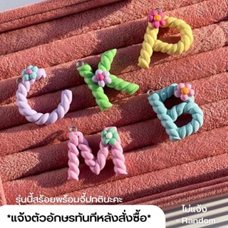 สร้อยลูกปัดจี้ดินปั้นอักษรเกลียว | clay necklace | ( made to order 3-5 days )  **แจ้งตัวอักษรในหมายเหตุ**