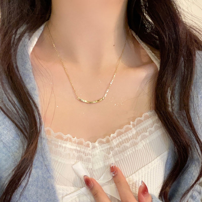 Roselife เกาหลีทองบิดแนวนอนติดบาร์จี้สร้อยคอสําหรับผู้หญิงสาวที่เรียบง่ายงอหนึ่งคําเสน่ห์สร้อยคอสั้นเครื่องประดับแฟชั่น