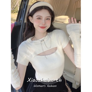 Xiaozhainv เสื้อถัก แขนสั้น ฉลุลาย แฟชั่นฤดูใบไม้ร่วง สําหรับผู้หญิง