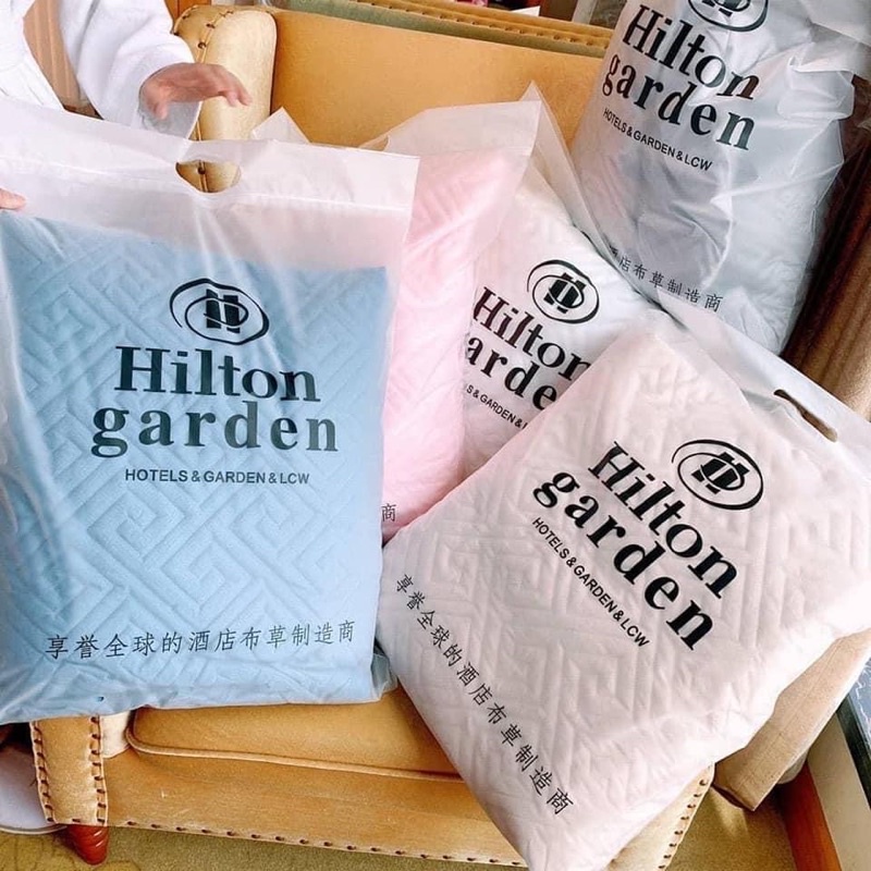 ผ้าปูที่นอน Hil•ton Garden ผ้าปูที่นอนแบบเสริมทอปเปอร์ นุ่มสบาย มี 3 ขนาด 3.5 ฟุต, 5 ฟุต, 6 ฟุต