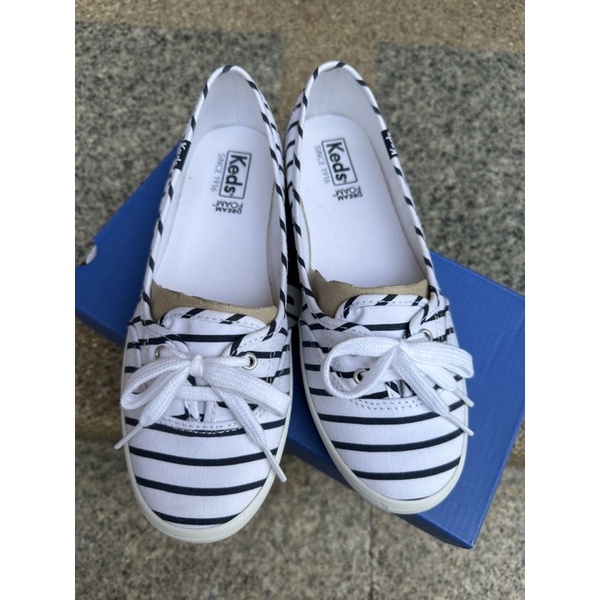 Keds รองเท้าผ้าใบ รุ่น Teacup