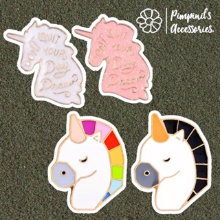 ʕ •ᴥ•ʔ ✿ พร้อมส่ง : เข็มกลัดเซ็ทคู่ม้ายูนิคอร์นสีดำและสีเรนโบว์ | Black &amp; Rainbow Unicorn Enamel Brooch Pin Set.