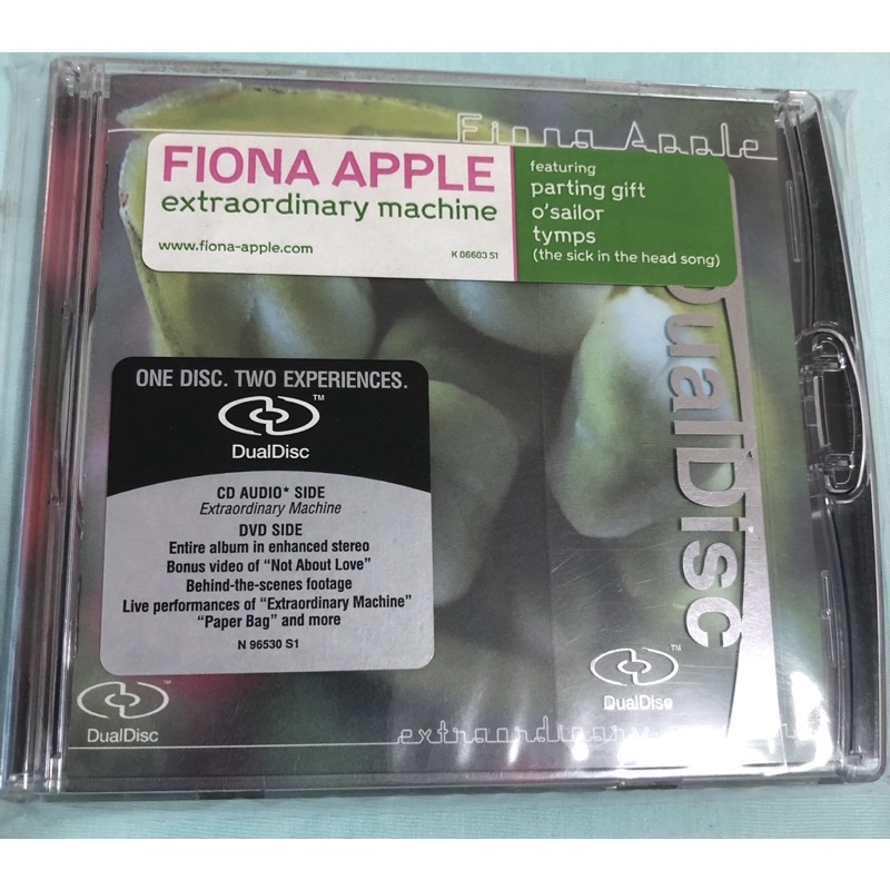 CD 💿 แผ่นซีดีเพลงสากล Fiona Apple อัลบั้ม Extraordinary Machine สภาพสะสม DualDisc แผ่นจาก US