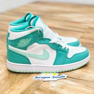 Nike Air Jordan 1 Mid "Washed Teal"