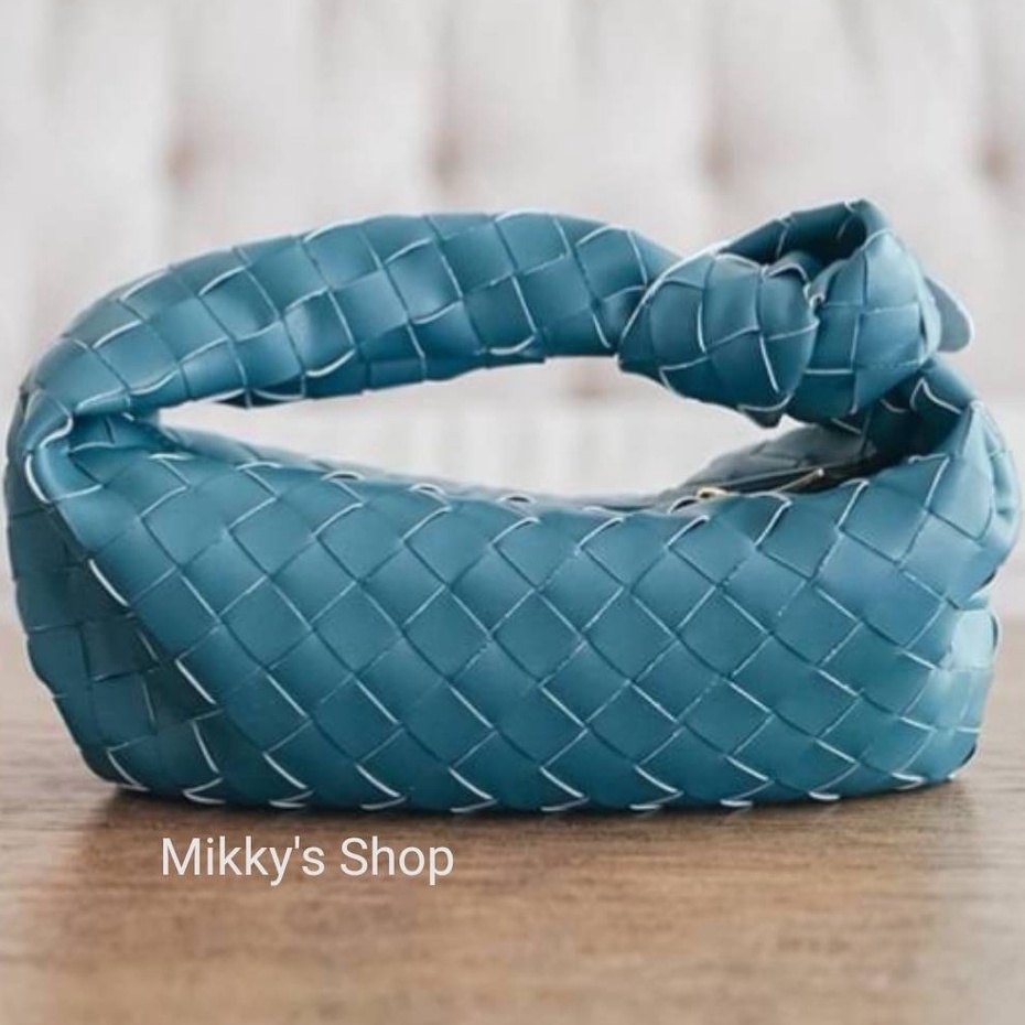 กระเป๋าหนังแกะสาน BV Nappa Mini