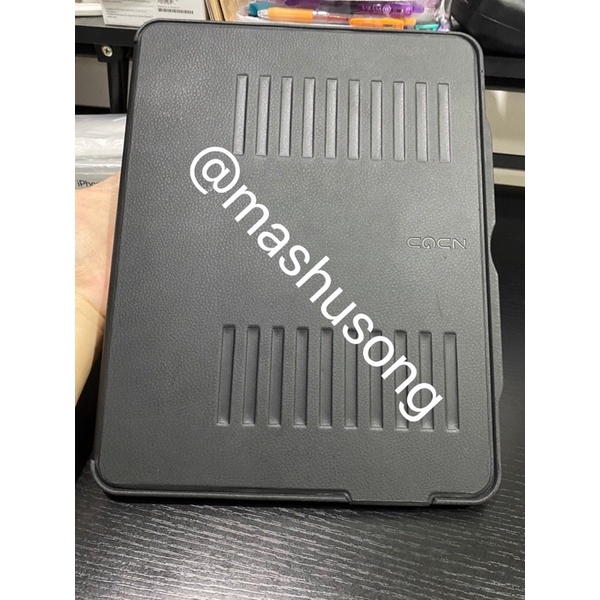zugu case the alpha iPad pro 12.9(2021) สีดำ