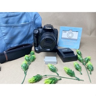Canon 1000d พร้อมเลนส์ 18-55 และกริป พร้อมใช้งาน