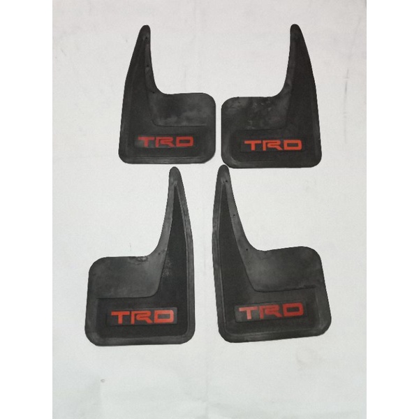 พรมล้อรถเก๋ง TRD****