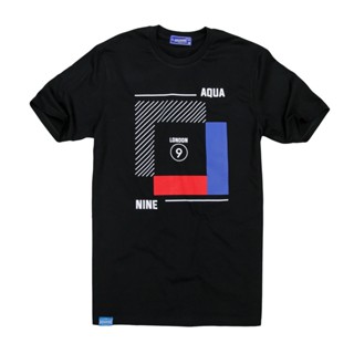 AQUANINE เสื้อยืด ลาย OUT SIDE THE BOX ( สีดำ )