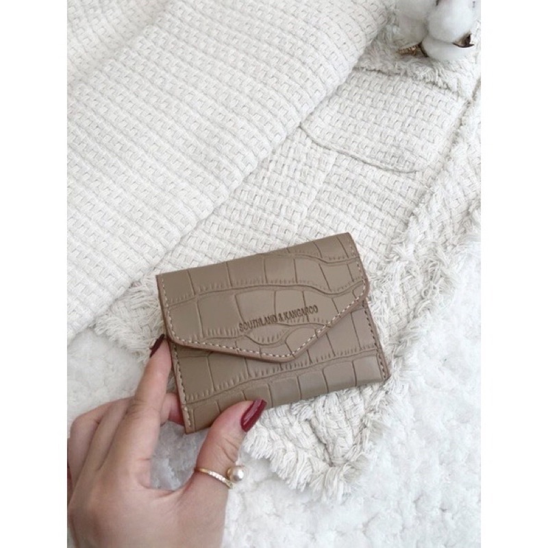 !!ถูกที่สุด!! ล็อตสุดท้าย พร้อมส่ง กระเป๋าสตางค์ลายจระเข้แบบพับ
