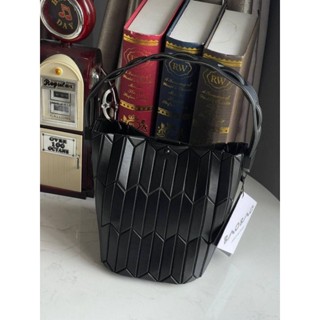 📮@1,820.-(Small)🔥🔥LIMITED FOR SALE 9 %+🛒ส่งฟรี EMS🛒🔥🔥💯BAO BAO ISSEY MIYAKE SMALL BUCKET