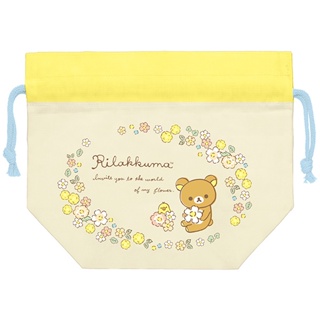 กระเป๋ารูดเชือก Rilakkuma Floral Lunch Bag สีครีมเหลือง ใส่ของได้เยอะ ฐานขยายได้กว้าง ขนาด 21.5 x 25 x 11 ซม.