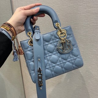 พรี​ ราคา10500 Dior Lady กระเป๋าถือ กระเป๋าสะพาย กระเป๋าสะพายไหล่20cm