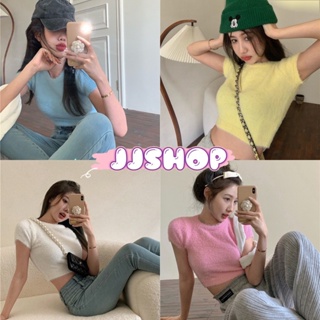 JJ shop 💜พร้อมส่ง เสื้อครอปสั้นไหมพรม คอกลมแขนสั้นเนื้อผ้าขนมุ้งมิ้ง นุ่มสบาย "80069"