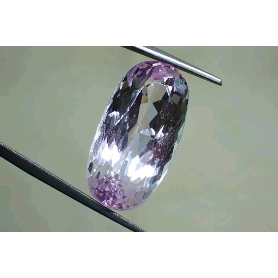 คุนไซต์​  (KUNZITE)​