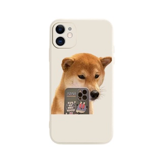 Shiba Inu looks at his phone เคสไอโฟน iPhone 11 pro max เคส 14 plus case 12 promax X Xr Xs Max couple cover 7 8 plus