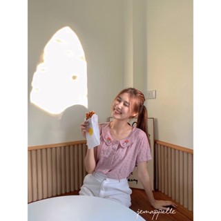 เสื้อเชิ้ตปกคอบัว แต่งดีเทลปักน้องหมีน่ารัก🧸